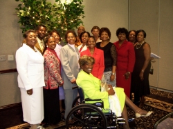 Betty McElroy Maull (sitting) and Classmates June 24, 2007